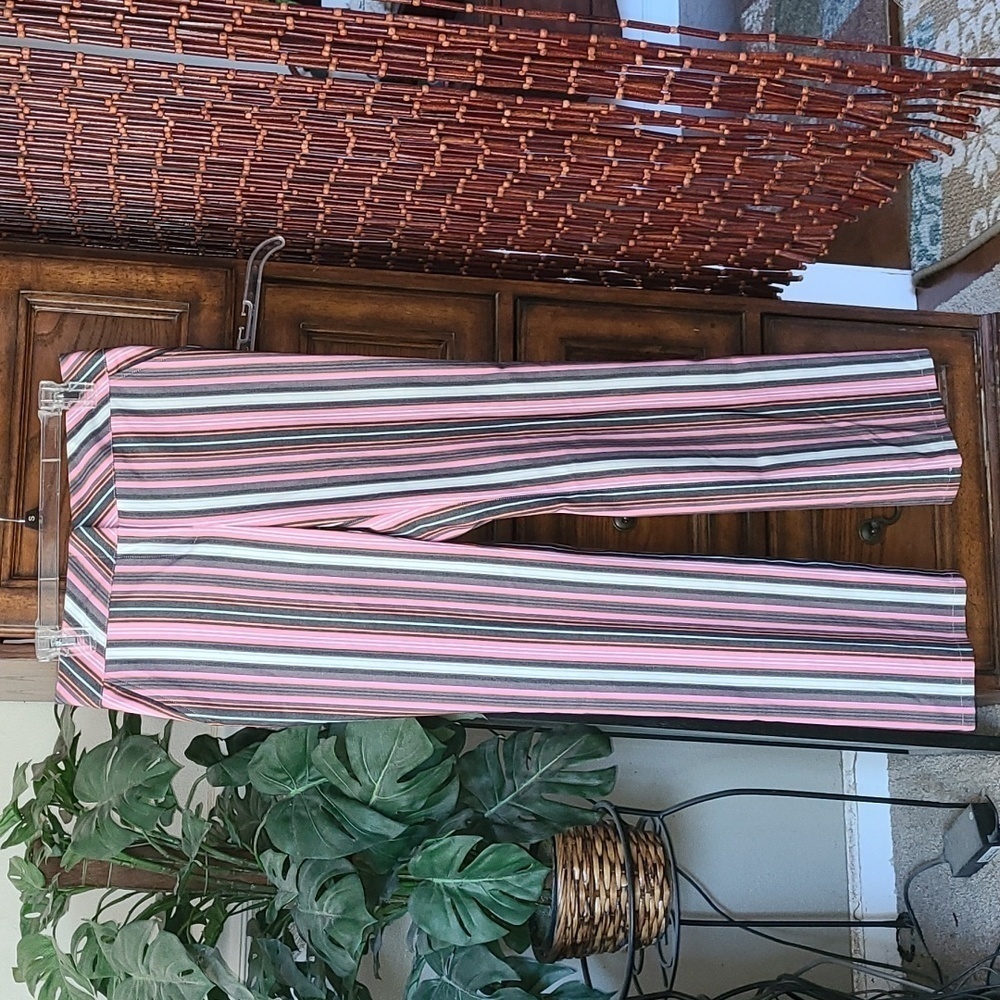 Ideology 60 's Vibe striped boot cut pant. Size 10.